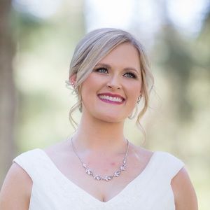 Meet your Posher, Deeya